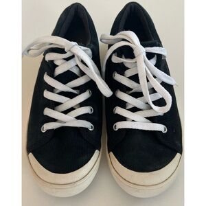 Teva Freewheel Corduroy Black Low Sneakers 7.5